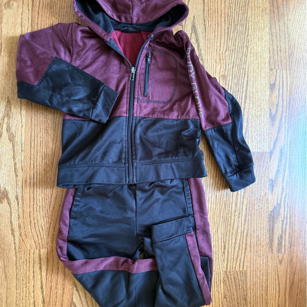 Body Glove Black and Red Matching Set Quilted Jacket